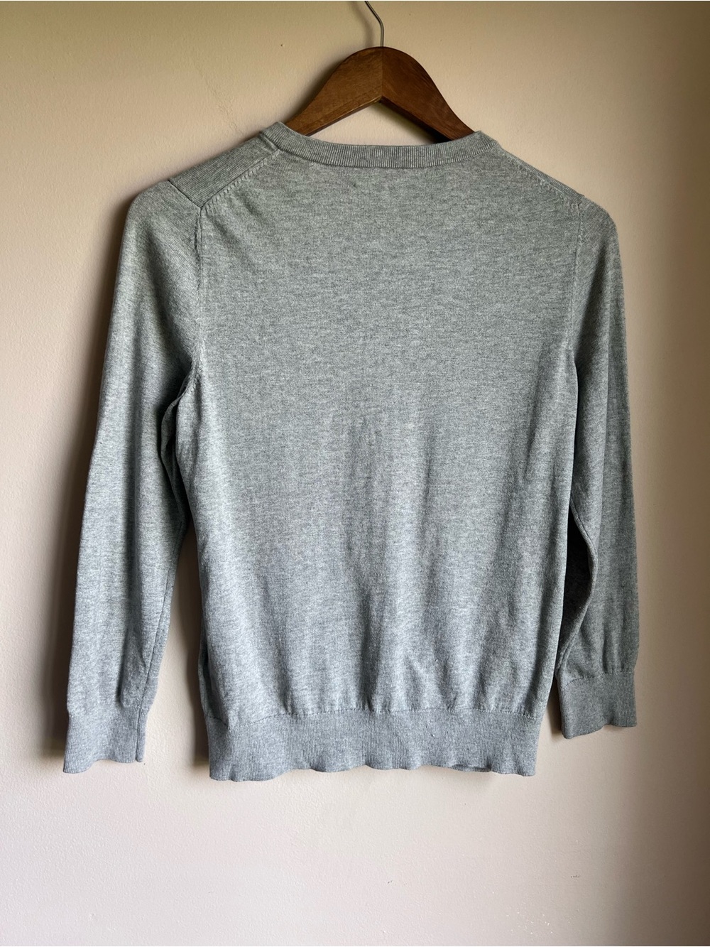 Banana Republic Silk Blend Cardigan Womens M Gray Button Front Layering Classic - Picture 2 of 9